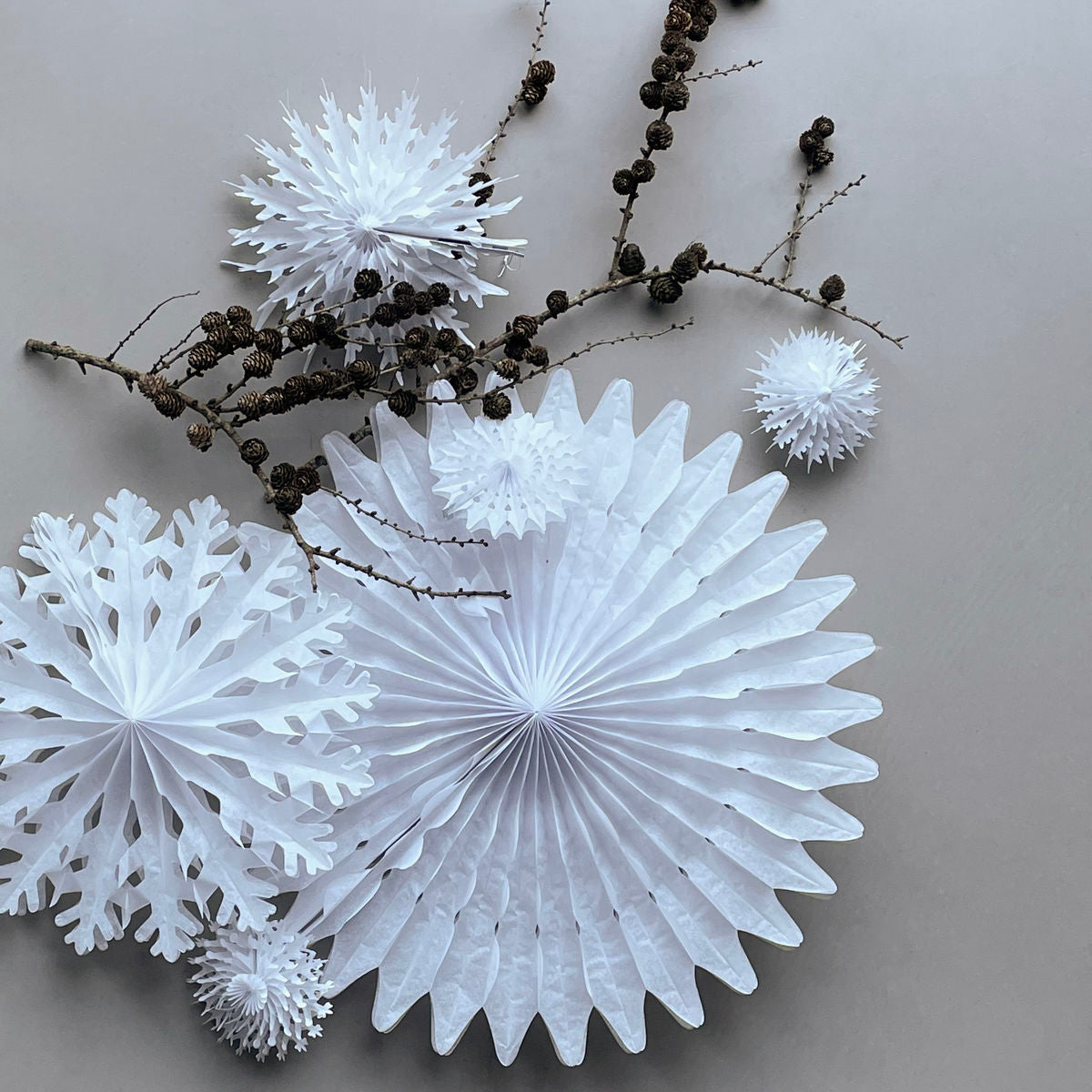 Papierstern FOLD | Weiss Ø: 68 cm