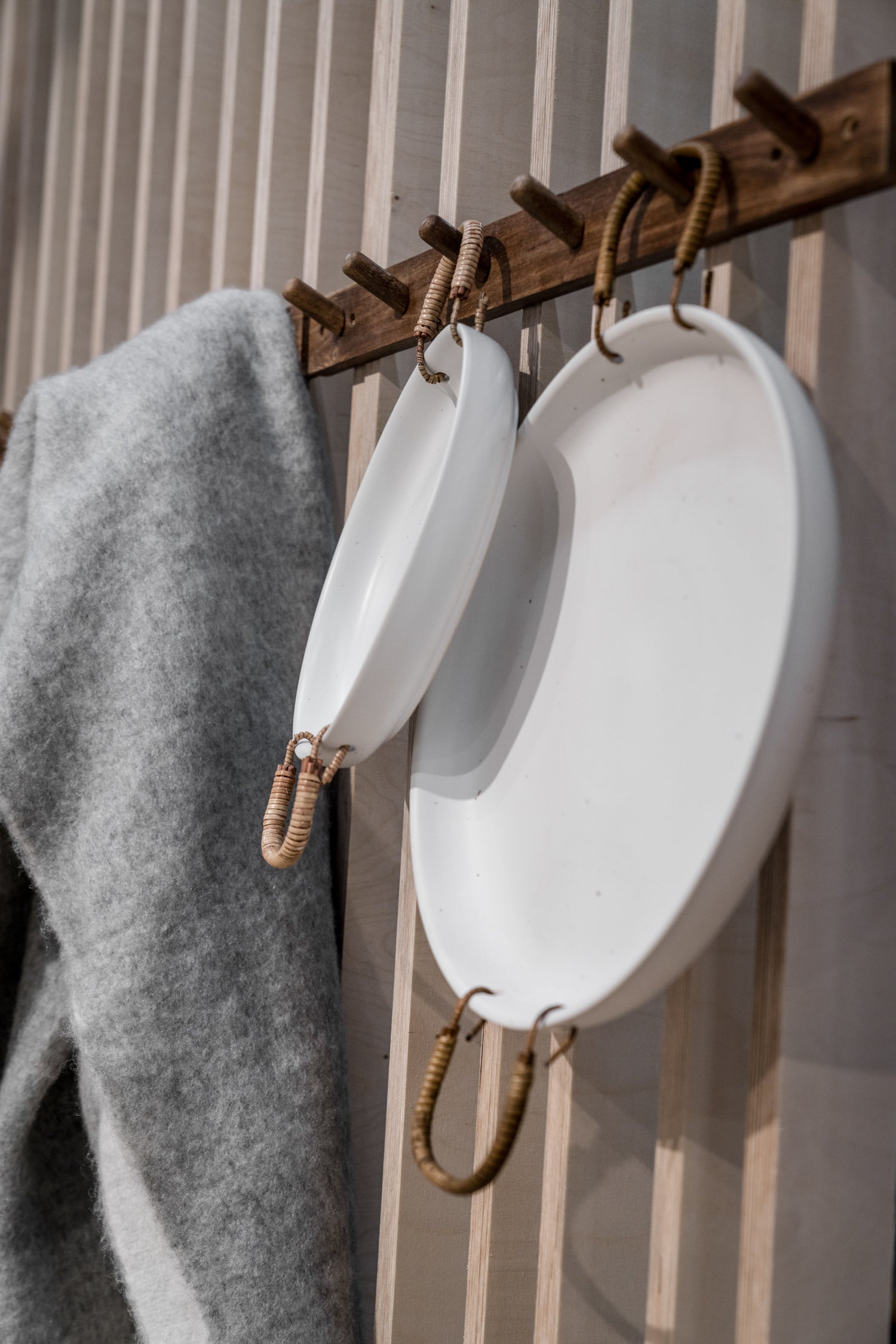 Keramik Tablett mit Henkel | Ø: 35 cm