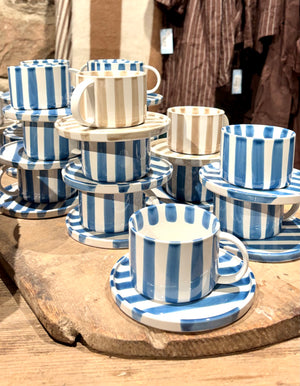Tasse mit Unterteller MONICA | Beige / Weiss