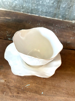 Cup mit Unterteller CLAIRE