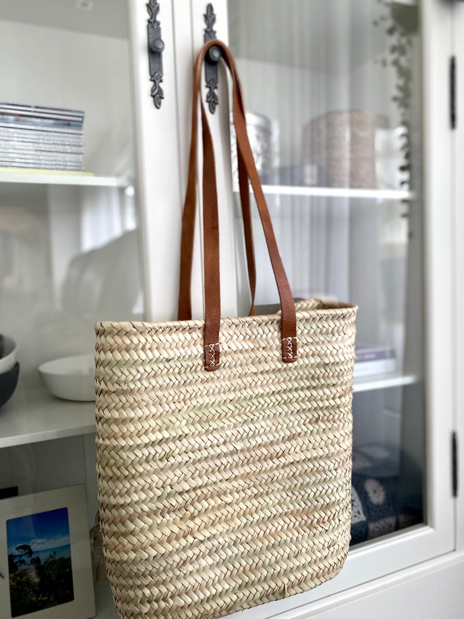 Umhängetasche aus Palmblätter | Lederhenkel