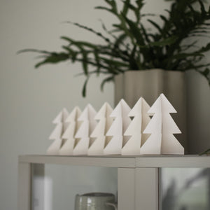 Tree in a row | Weiss